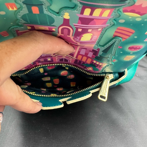 Loungefly Tangled Mini Backpack - Picture 6 of 6